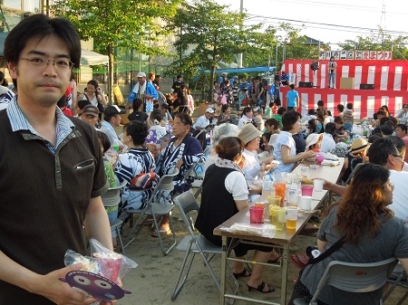古賀市内各地の「夏祭り」へ。町川原2区、花鶴3丁目区、日吉台区、さや団地区に加え、新宮町の福岡コロニーへも。