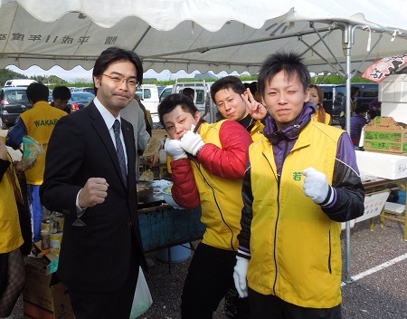 小野小学校で開かれた「野幸山幸おのまつり」に参加。