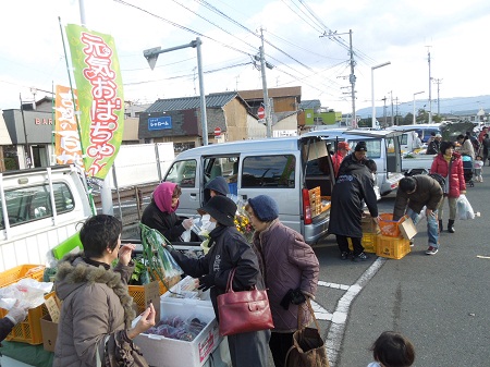 古賀市の農業まつりに家族で参加。