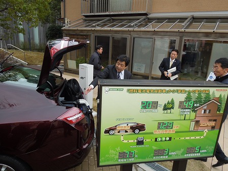 県議会の新社会推進商工委員会で、「北九州水素タウン」と少年院などを出た少年少女らの「協力雇用主」の事業所を視察。