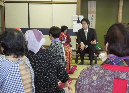 鹿部区の皆さんの会合で県政報告と意見交換。