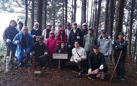 「春らんまん薦野の歴史まつり」に参加。薦野城跡を確認するため城山(標高291.3㍍)にも登りました。