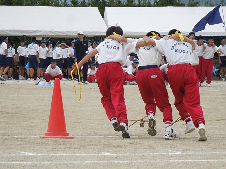 古賀市内3中学校の体育祭へ。古賀東校区コミュニティ協議会の全体会にも参加。