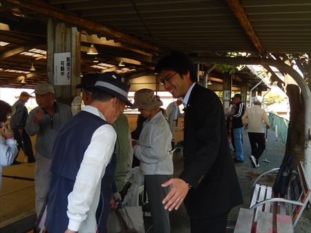 古賀市老人クラブ連合会の秋季ゲートボール大会へ。