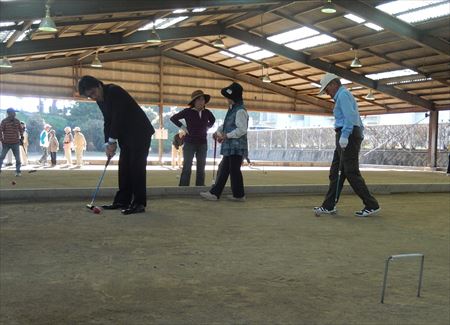 古賀市老人クラブ連合会の秋季ゲートボール大会へ。