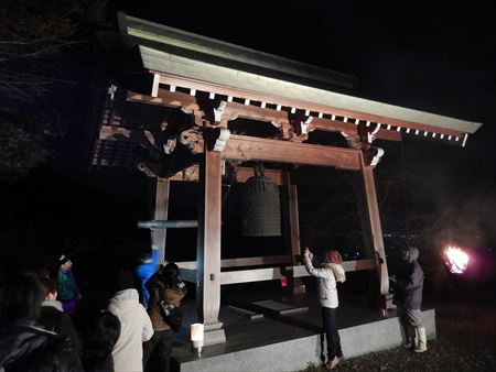 薦野の清瀧寺で新年を迎えました。その後、若宮八幡宮(久保区)、古賀神社(古賀東区)、五所八幡宮(青柳区)など、市内各所の寺社も回りました。