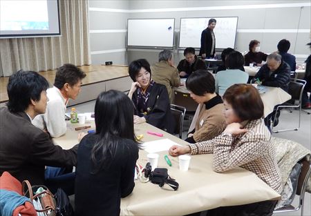 午後は、古賀市で今年度取り組まれてきた「まちの部活サロン」の発表会&ワールドカフェへ。