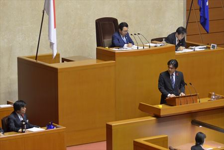 一方、推計は介護予防や健康づくりといった政策展開による効果は前提とされていないとみられ、現実には、効果的な政策に取り組むことによって、どれだけ抑制できるかが重要なポイントです。