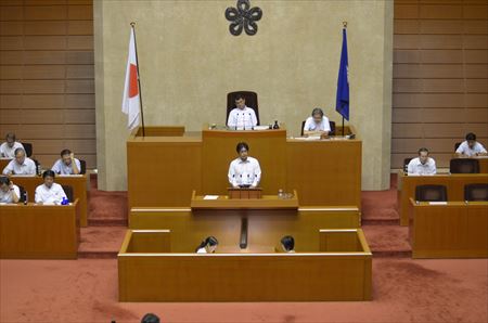 知事は「生活支援事業の補助基準額の引き上げや、センターが効果的なサービスを提供できる制度の改善について、他の都道府県と課題の共有を図りながら、政府予算要望など機会を捉え、国に対し要望していく」と、取り組みを進める考えを明らかにしました。