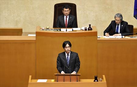 福岡県議会2月定例会で、県議就任以来、連続24回目となる本会議での質問に臨みました。今回は、宗像市・福津市・古賀市・糟屋郡・遠賀郡など玄海灘沿岸の広域地域の振興を強く意識して内容を構成しました。また、福岡県へのタイ国総領事館設置に向け、タイ国外務大臣との会談の成果を小川洋知事と共有。今回も県政の前進につながる答弁が得られました。